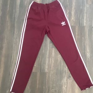 Adidas 3 stripe maroon sweat pants size small